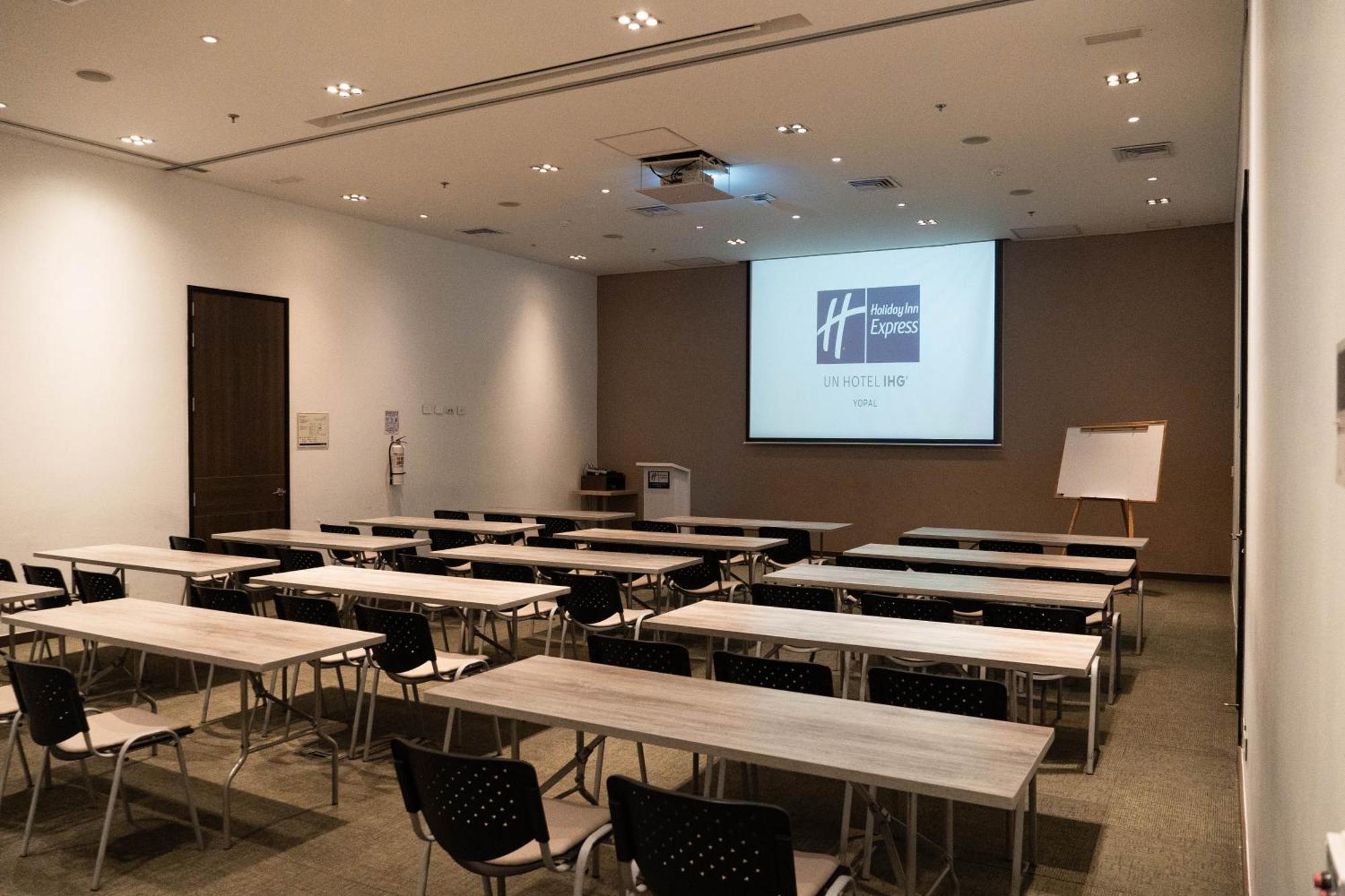 Holiday Inn Express Yopal By Ihg Exterior foto